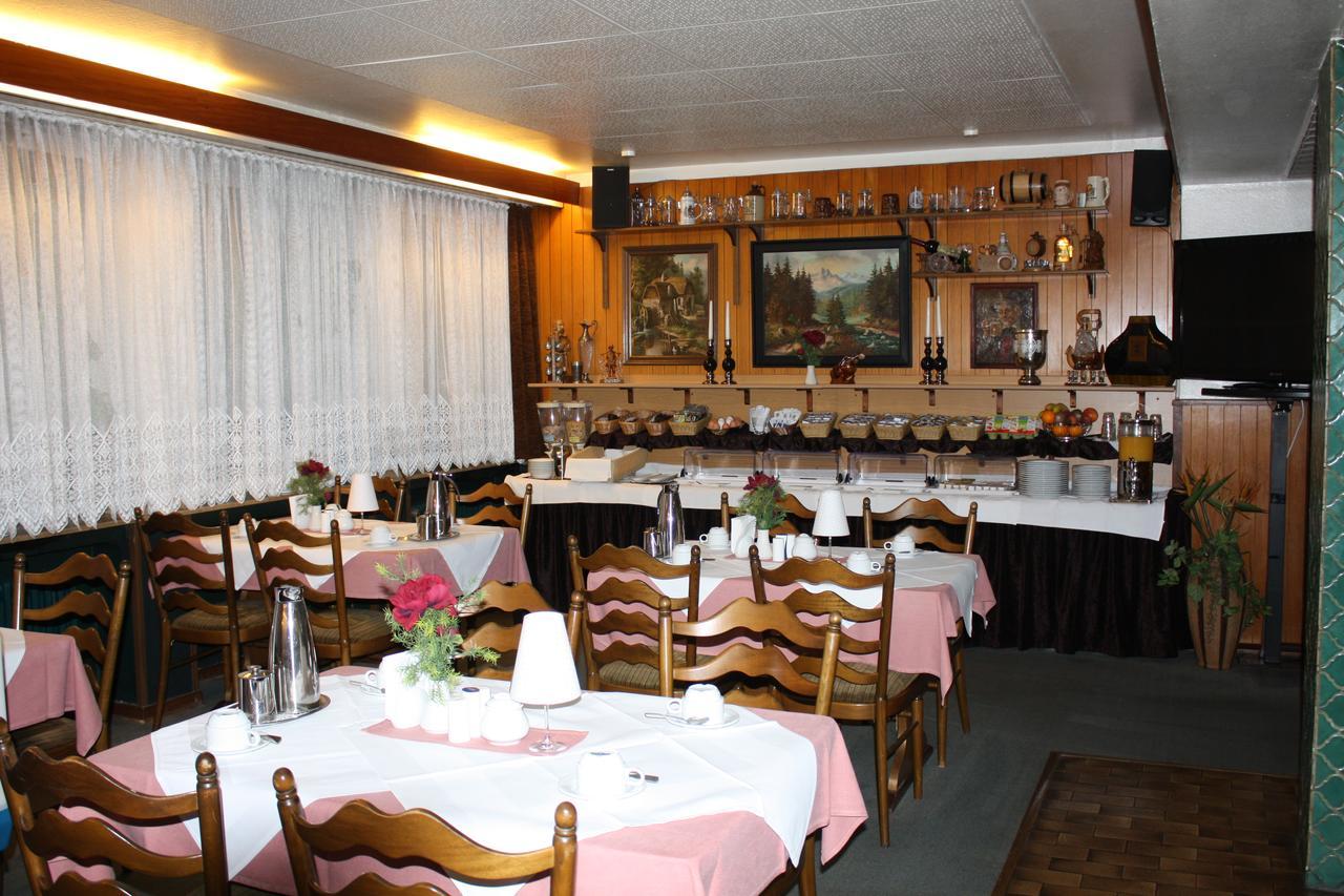 Hotel Zur Bruecke Крефелд Екстериор снимка