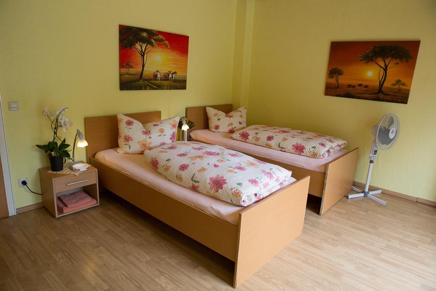 Hotel Zur Bruecke Крефелд Екстериор снимка